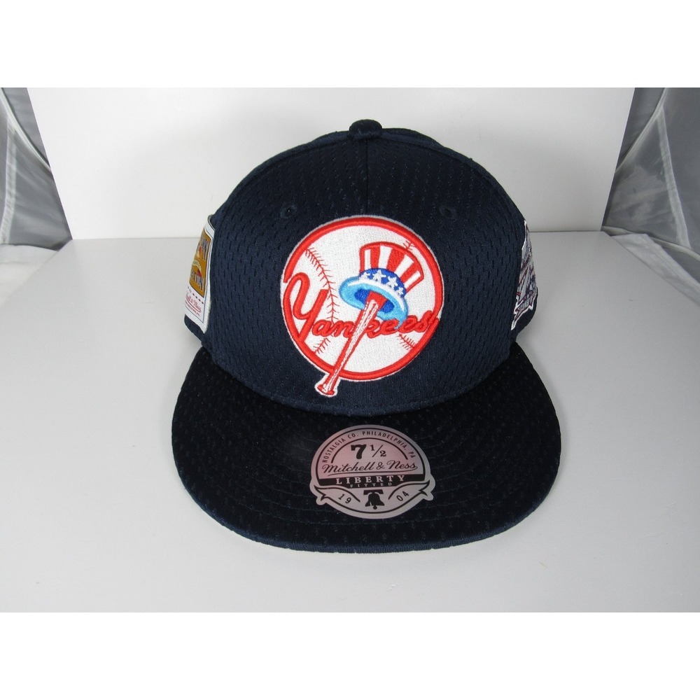 Yankees Hat Mitchell & Ness Liberty Fitted 7 1/2 Navy Yankee Stadium 75